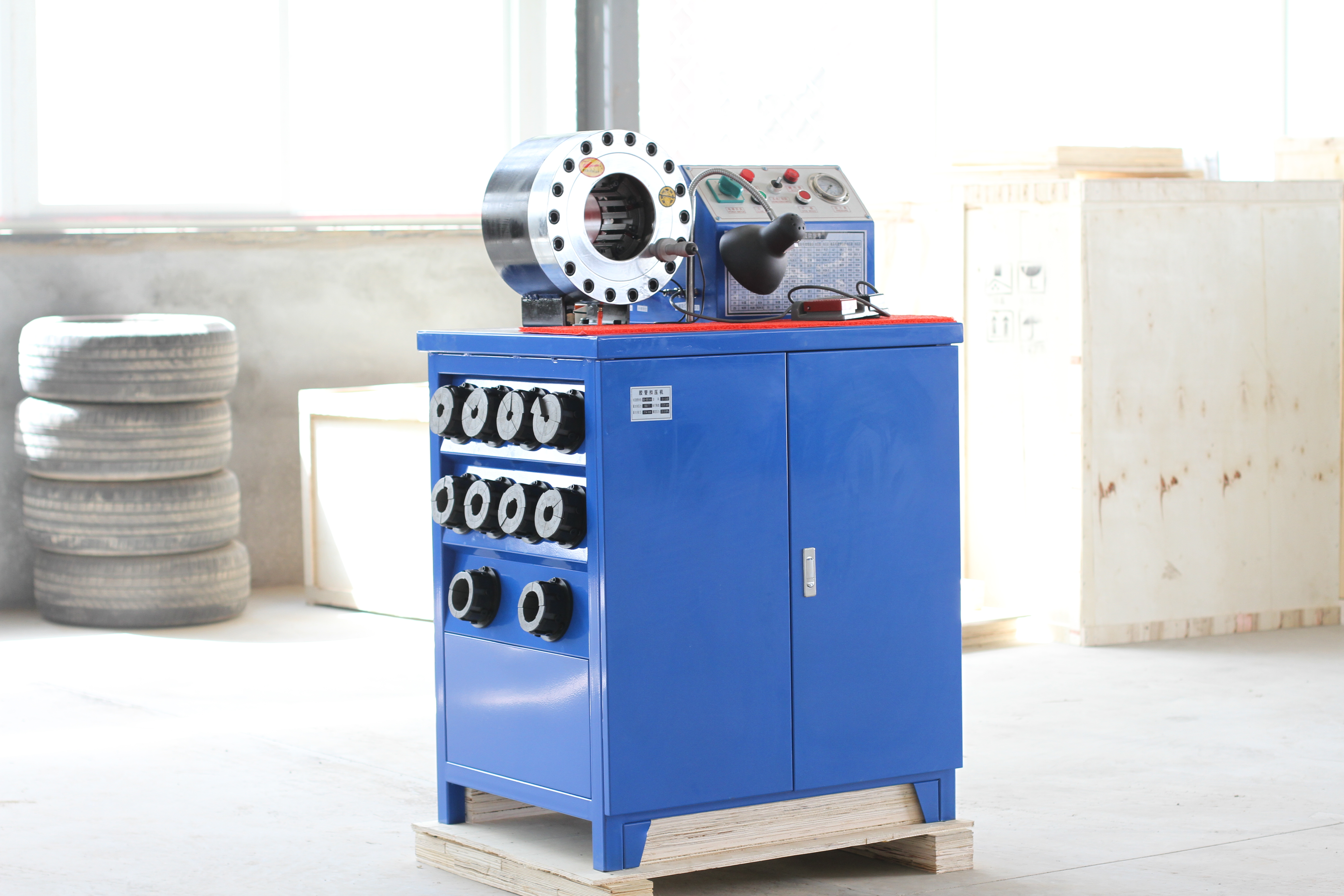 CE Certified Hydraulic Tube Hose Pressing Machine QTD-51C With Large Crimping Range